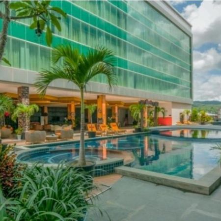 Claro Hotel Kendari Exterior photo