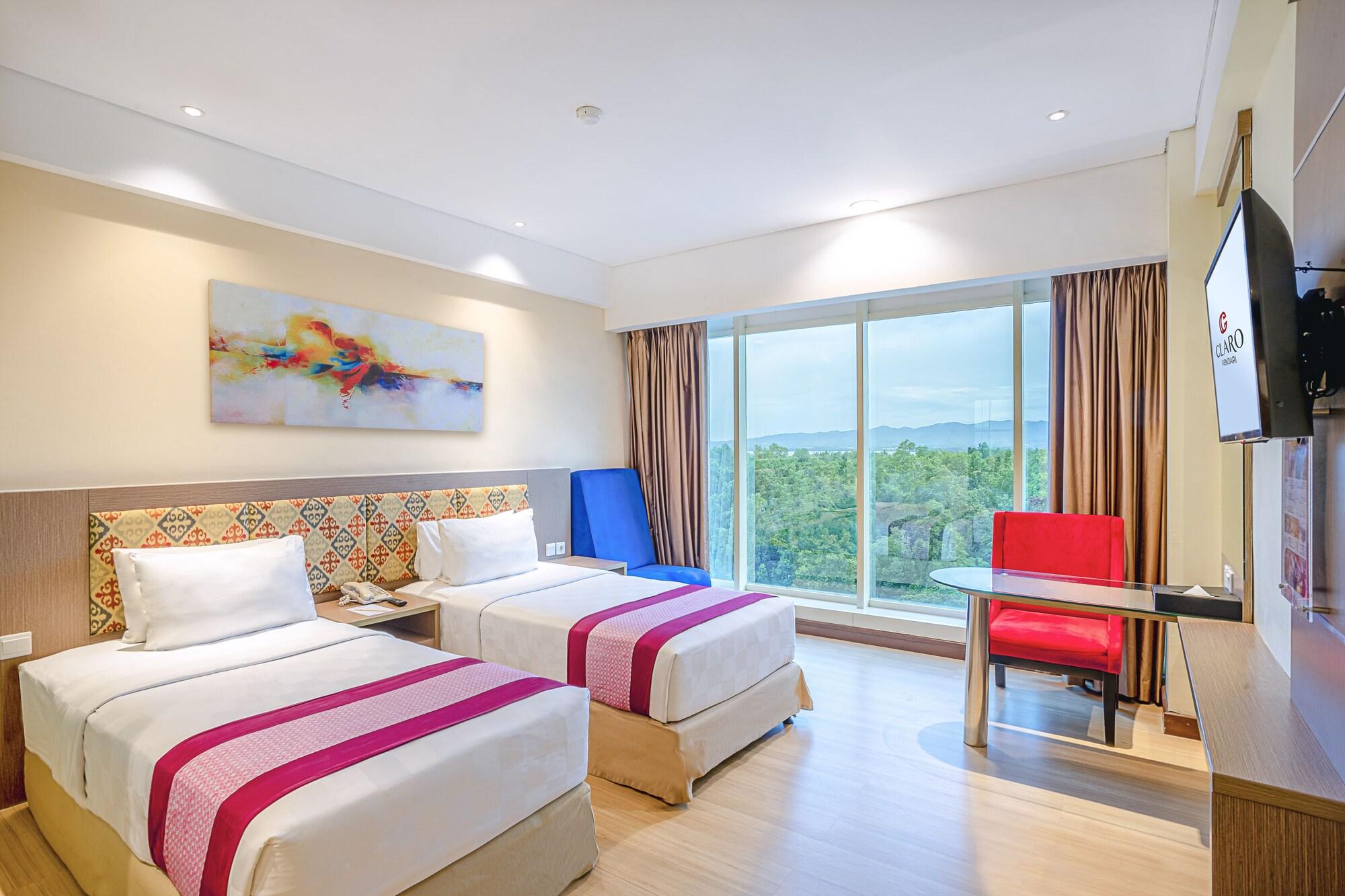 Claro Hotel Kendari Exterior photo