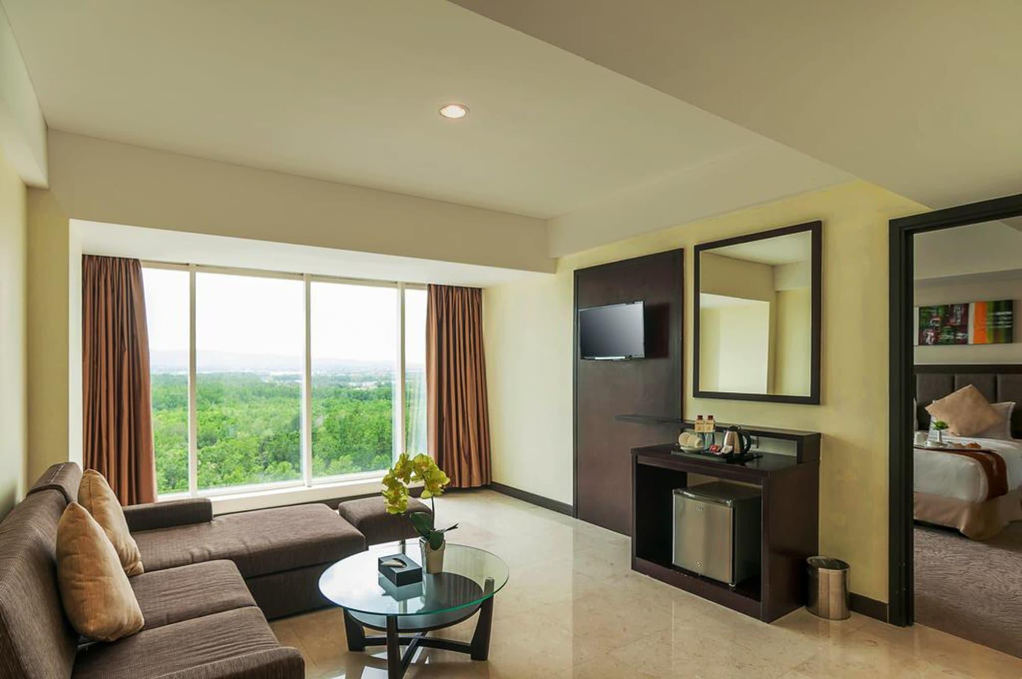 Claro Hotel Kendari Exterior photo
