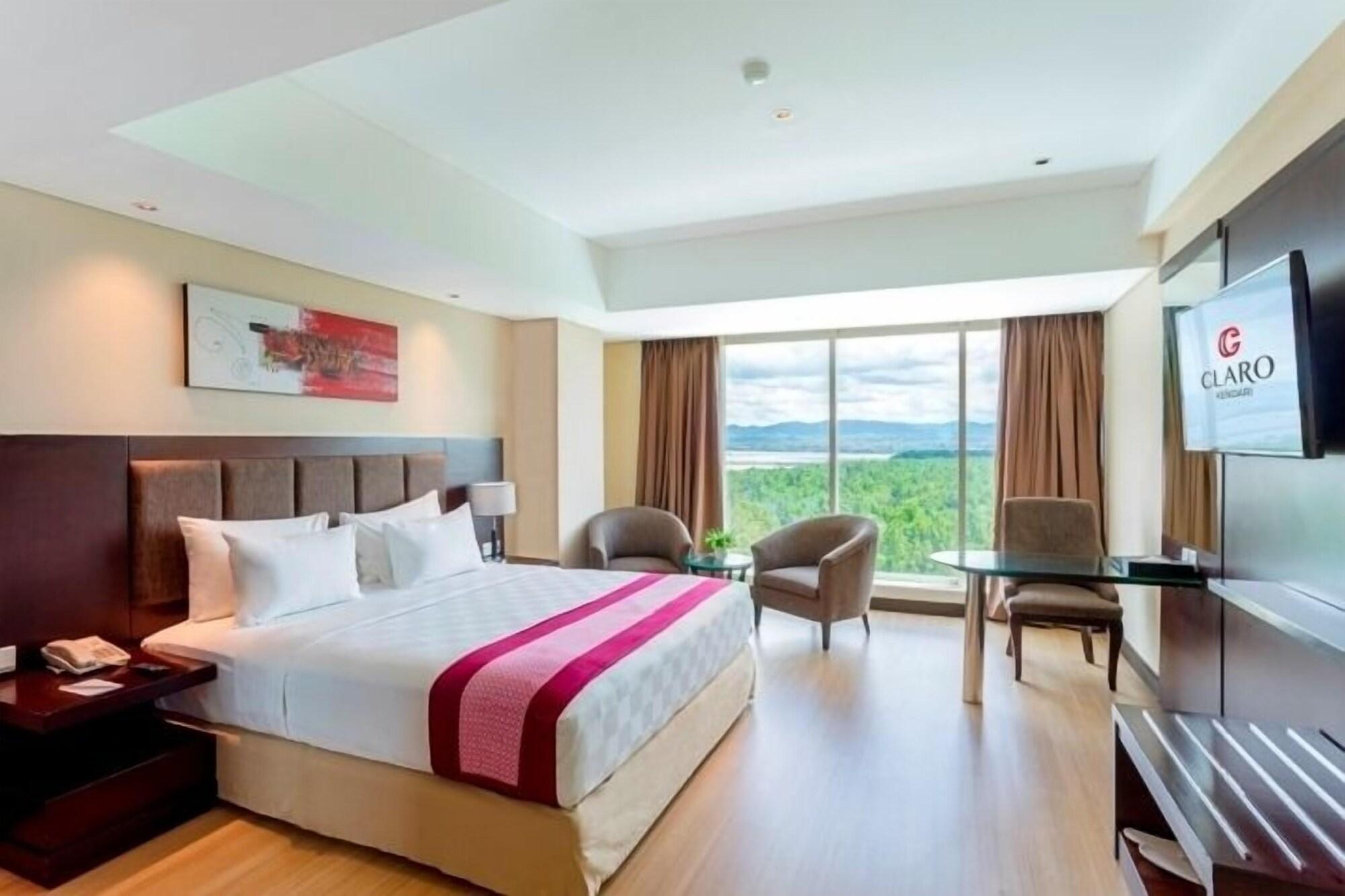 Claro Hotel Kendari Exterior photo