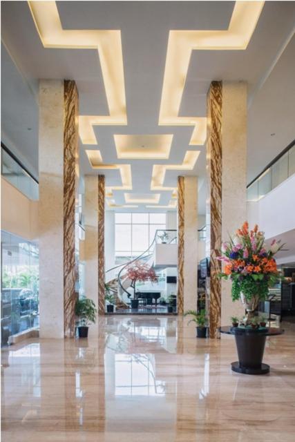 Claro Hotel Kendari Exterior photo