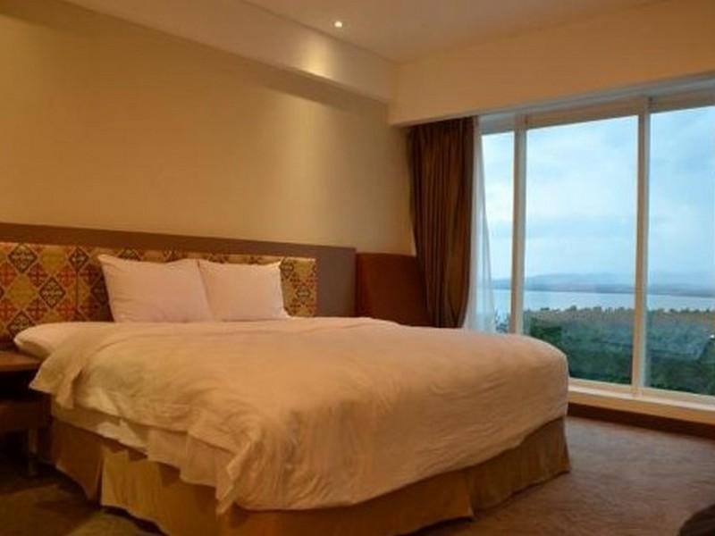 Claro Hotel Kendari Exterior photo